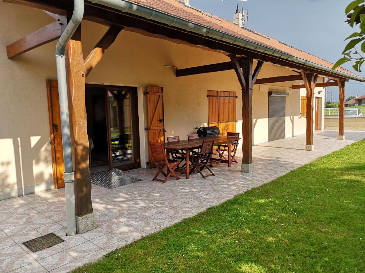 Villa Le Logis Du Der Giffaumont-Champaubert Exterior foto